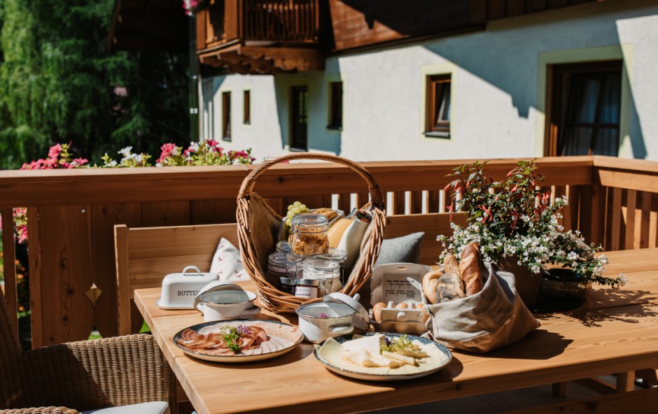 Fr&uuml;hst&uuml;ckskorb inklusive im Chalet Lois