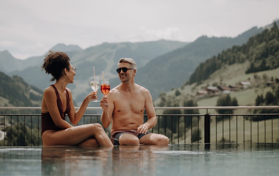 Gem&uuml;tlich entspannen im Dorfer-Pool