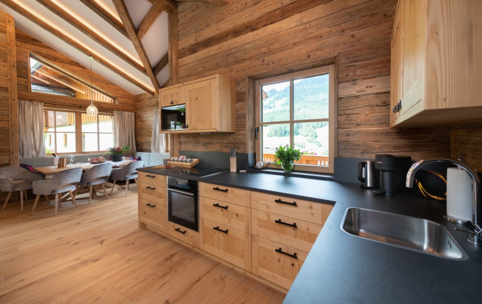 Gemeinsam Kochen in der vollausgestatteten K&uuml;che im Chalet in Gro&szlig;arl